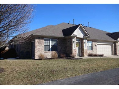 6967 Park Square Dr unit 83, Avon, IN 46123 - photo 2