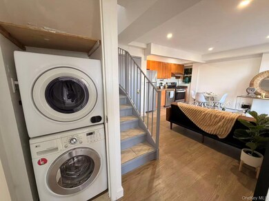 43-18 Robinson St unit 7C, Flushing, NY 11355 - photo 7