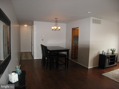 9463 Fairfax Blvd unit 302, Fairfax, VA 22031 - photo 6