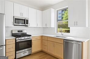 1070 Dill Ave SW unit 203, Atlanta, GA 30310 - photo 2