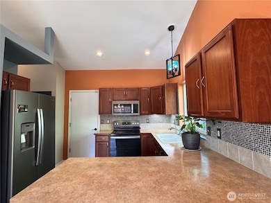 427 Stadium Loop, Napavine, WA 98565 - photo 6