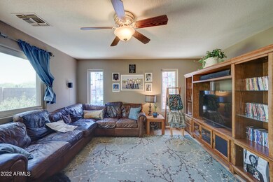 1729 N Pomeroy-6