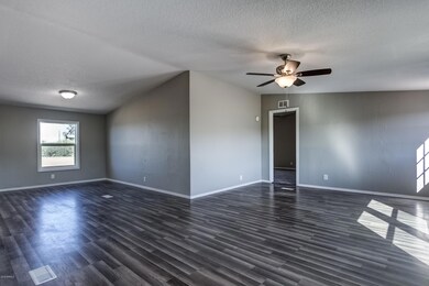 1168 S Wickiup Rd8