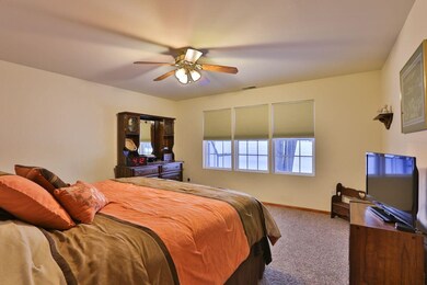 147 N Heather Ln, Crown Point, IN 46307 - photo 6