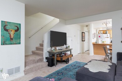 Living Room 20190417-DW-46359-FULL