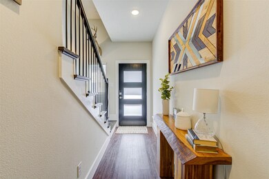 1444 W 34th 1 2 St, Houston, TX 77018 - photo 4