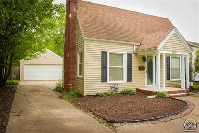 1521 SW High Ave, Topeka, KS 66604 - photo 2