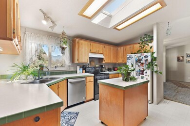 15-web-or-mls-767-se-grandview-ave