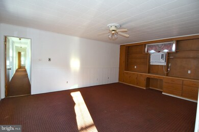 268 Wilkes St unit 1, Berkeley Springs, WV 25411 - photo 7