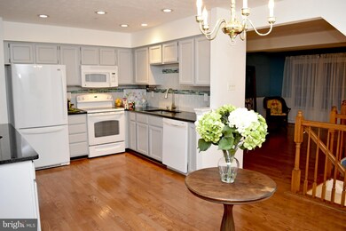 7942 Brightwind Ct, Ellicott City, MD 21043 - photo 3