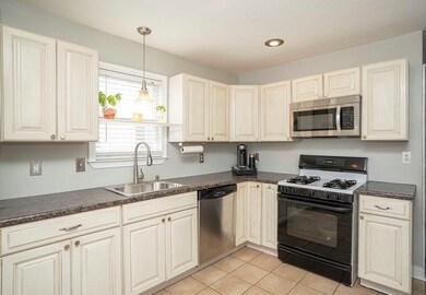 22 Talbot Ave, Taunton, MA 02780 - photo 4