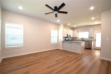 540 Cosmos St, Centerton, AR 72719 - photo 5