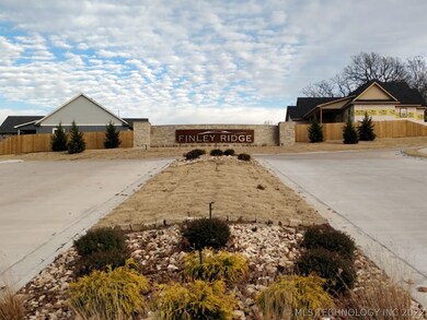 775 E Finley Ridge Dr, Tahlequah, OK 74464 - photo 3