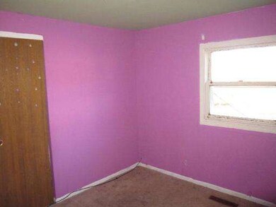 160 Mora Rd, Carpentersville, IL 60110 - photo 7