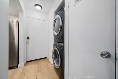 1237 E 6th St unit 201, Long Beach, CA 90802 - photo 6