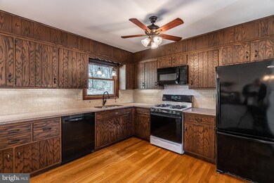 924 Maple Grove Rd, Mohnton, PA 19540 - photo 7