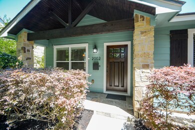 2002 Chippendale Rd, Houston, TX 77018 - photo 2