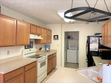 2580 Grand Fir Dr, Greenwood, IN 46143 - photo 2