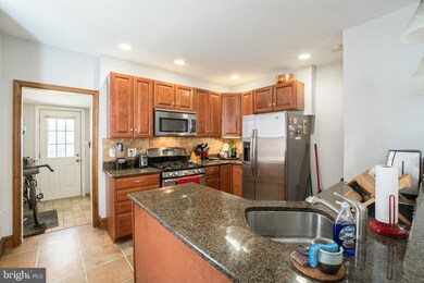 131 Leverington Ave, Philadelphia, PA 19127 - photo 5