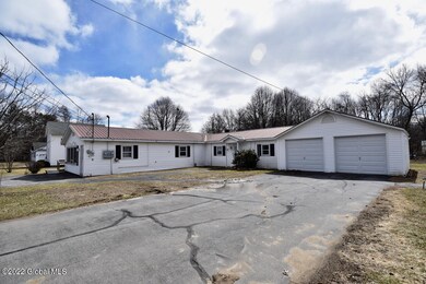 3 Smith Bridge Rd, Saratoga Springs, NY 12866 - photo 2