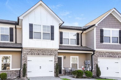 001-photo-front-view-13660064