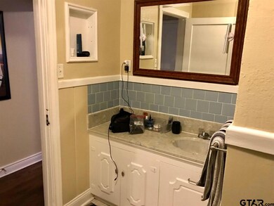 1724 Belmont Dr, Tyler, TX 75701 - photo 5