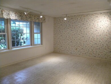 21 Larnis Rd, Framingham, MA 01701 - photo 4