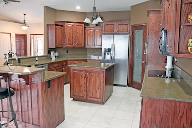 3111 Bay Shore Bend SE, Mandan, ND 58554 - photo 3