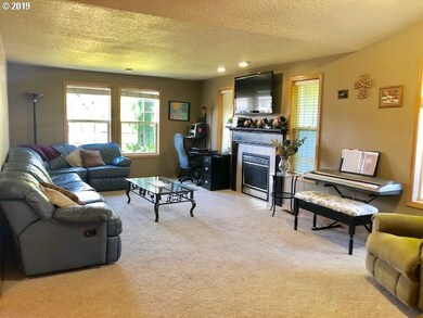 1236 Meadowlark Place, Molalla, OR 97038 - photo 4