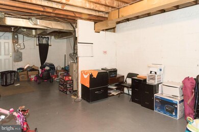 3930 Rokeby Rd, Baltimore, MD 21229 - photo 4