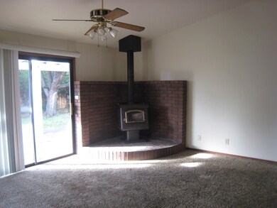 1865 El Verano St, Redding, CA 96002 - photo 5