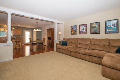 5173 Fox Sedge Ln, Fitchburg, WI 53711 - photo 2