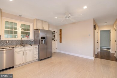 76 Pancoast Blvd, Delran, NJ 08075 - photo 5