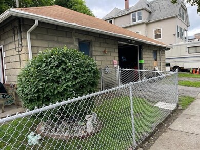 11 Mckinley Rd, Worcester, MA 01605 - photo 4