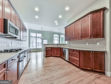 5836 Riverstone Cir unit 12, Atlanta, GA 30339 - photo 4