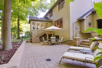 2712 Attenborough Cir, Lansing, MI 48917 - photo 2