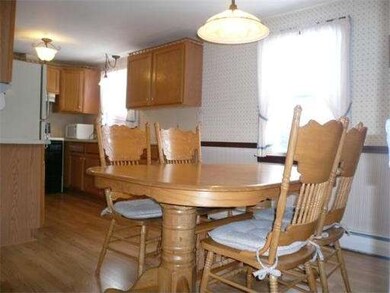 87 Acrebrook Dr, Chicopee, MA 01020 - photo 2