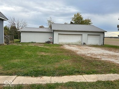 5531 E 300 N, Franklin, IN 46131 - photo 2