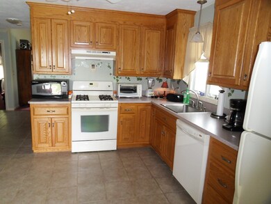 66 Fox Run Rd, Blackstone, MA 01504 - photo 7