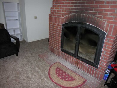 105 Fox Hollow Village unit B-1, Mendon, VT 05701 - photo 4