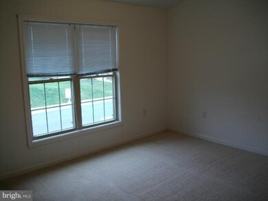 1972 Ashley Dr, Chambersburg, PA 17201 - photo 3