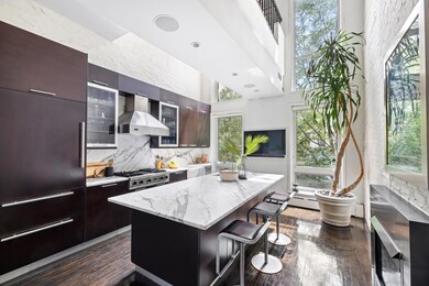 262 W 25th St, New York, NY 10001 - photo 2