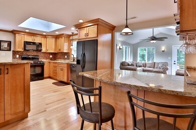 4 Lake Ave, Saugus, MA 01906 - photo 5