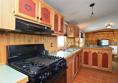 279 Penny Ln, Shelburne, VT 05482 - photo 5