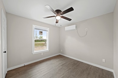 1644 County Road 180 unit 8, Alvin, TX 77511 - photo 6
