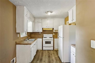 3992 Kirksford Dr, Decatur, GA 30035 - photo 5