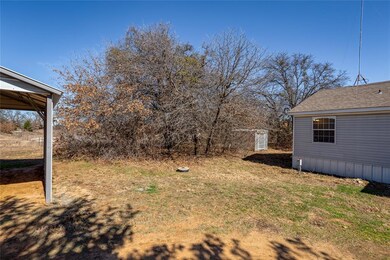 100 Briar Oaks Ct, Azle, TX 76020 - photo 4