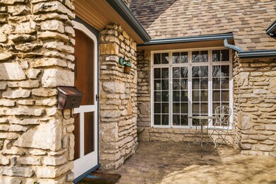 4381 Ingham Ave, Columbus, OH 43214 - photo 5