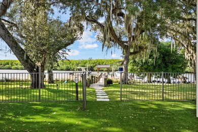 178 SE Via Lago Garda, Port Saint Lucie, FL 34952 - photo 3