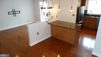 4081 S Four Mile Run Dr unit 202, Arlington, VA 22204 - photo 7